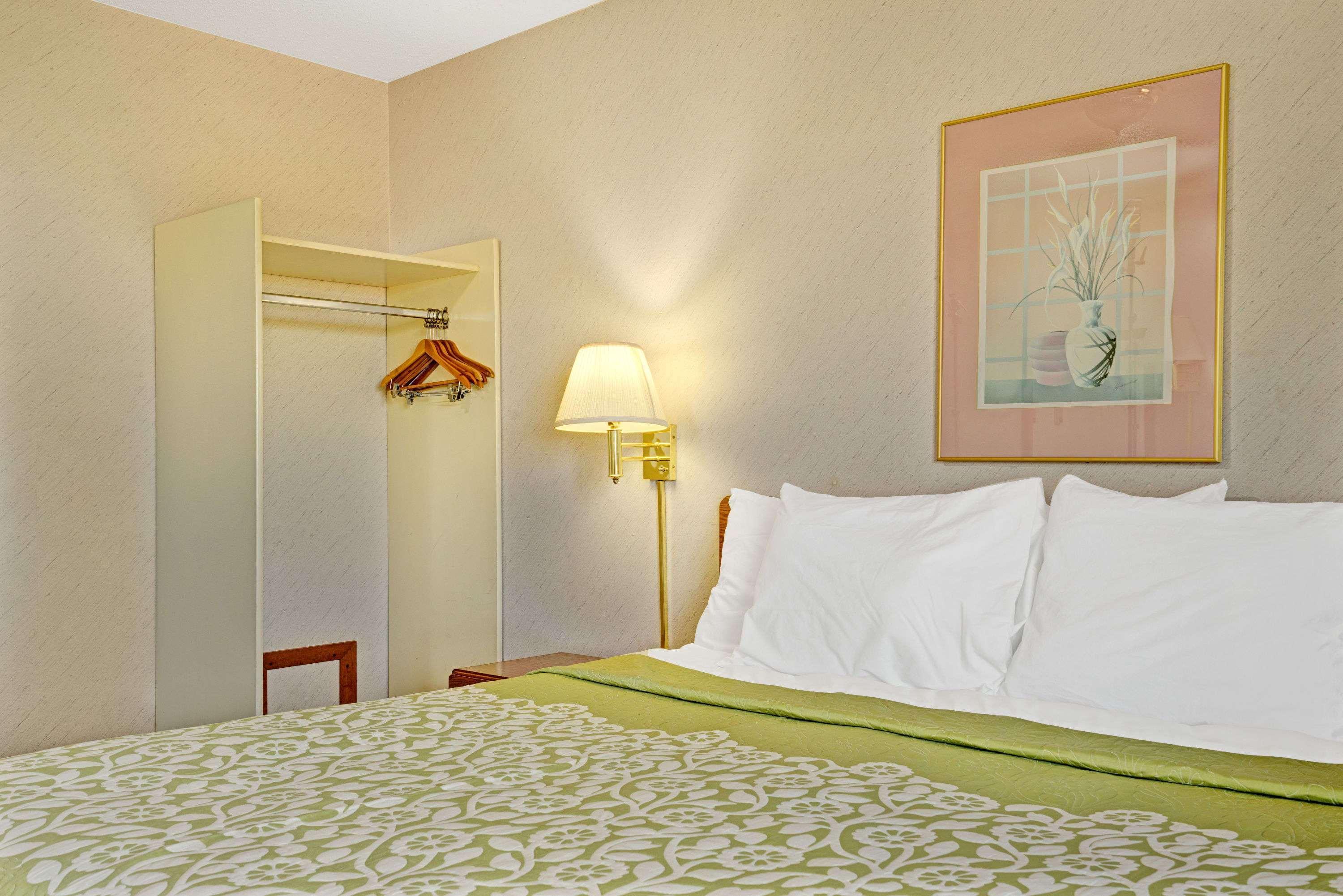 Days Inn By Wyndham Monticello Eksteriør bilde